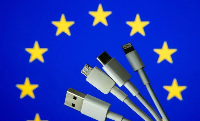 Десятки мобильных телефонов до сих пор оснащены разъёмом, который уже запрещён