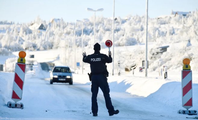 Число заявлений на убежище в Германии за прошлый год сократилось более чем вдвое
