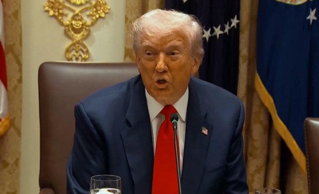 Трамп распорядился о выходе США из десятков международных организаций