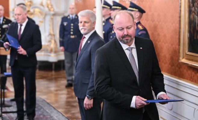 Неплательщикам алиментов снова будет грозить тюрьма. Лучше работать в заключении за меньшие деньги, чем не платить