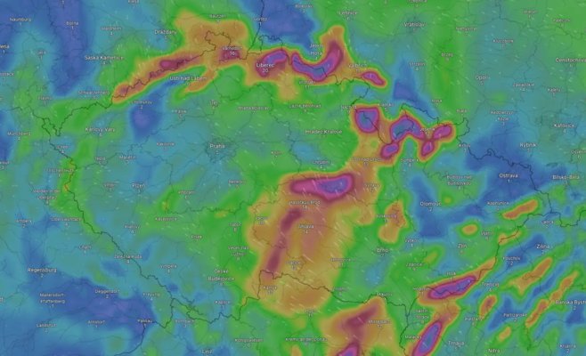 Нас ждёт ветреный уикенд под «крышкой» инверсии