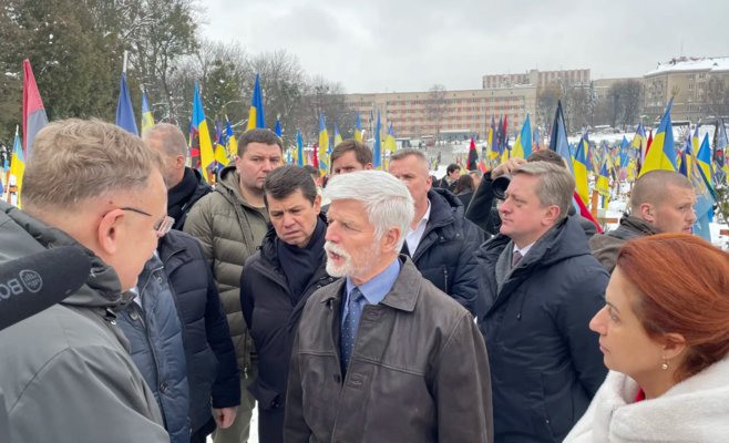 Президент Павел неожиданно прибыл в Украину