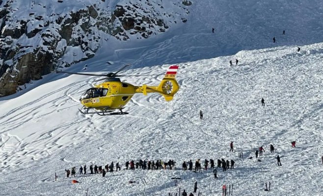 Трое чехов погибли после схода лавины в Альпах