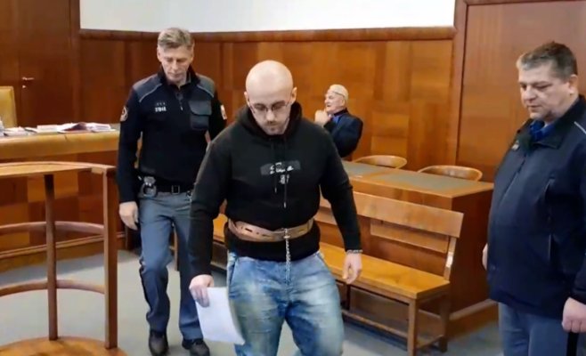 Клиент в Градце задушил китайскую проститутку и посыпал тело средством «Крот». Суд снизил ему срок