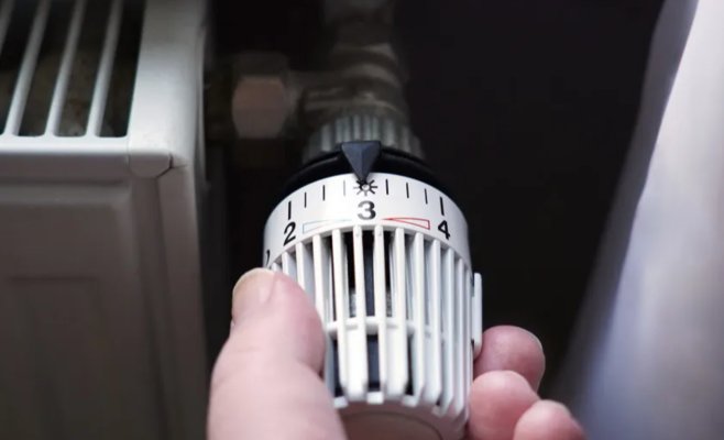 В Праге около 5 500 домохозяйств остались без отопления и горячей воды из-за утечки в трубопроводе