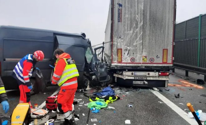 Ад на трассе D1 продолжается: движение возле Брно остановила новая авария