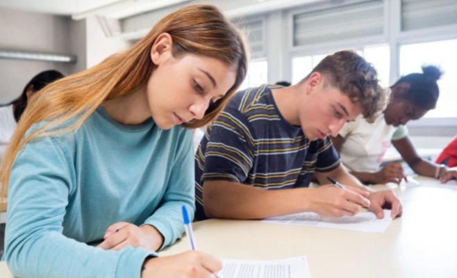 Полмиллиарда крон на повышение качества образования не дали результат. Ученики стоят на месте или показывают хуже результаты