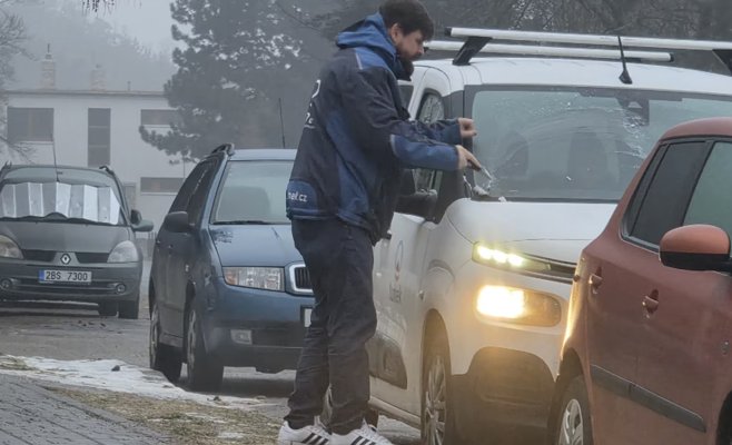 Приёмные переполнены пострадавшими из-за гололёда. Растёт число аварий и травм в горах