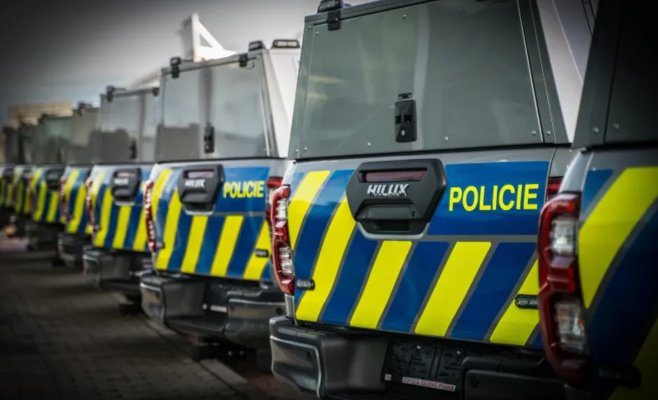 Полиция разыскивает мужчину, который украл продукты и напал на охранника с инъекционным шприцем