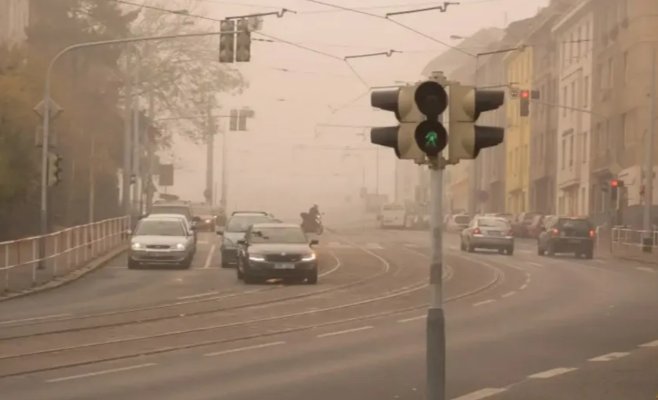 «Ваш автомобиль был странно покрыт пылью?» На Чехию снова обрушилась сахарская пыль