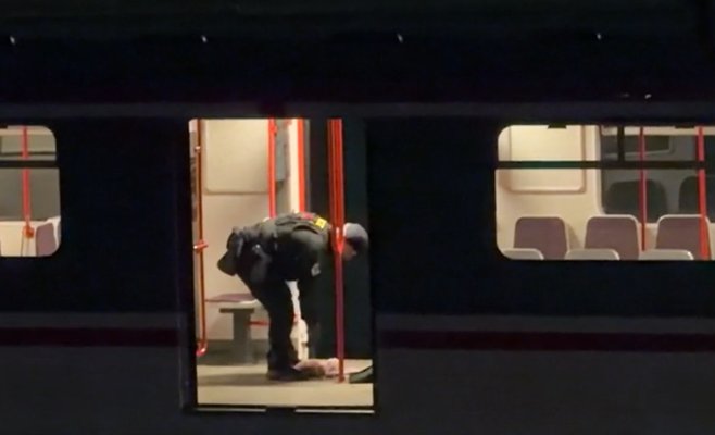 Оставленный чемодан в пражском метро вызвал тревогу