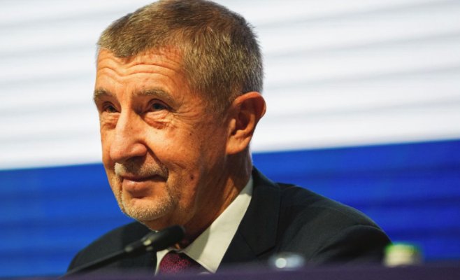 Мы по-прежнему мало задолжали, повышать налоги не будем, пообещал Бабиш