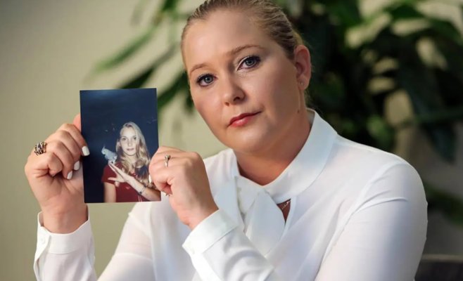 Он привозил несовершеннолетних девушек и из Чехии, заявила она в иске против Эпштейна. В прошлом году она умерла