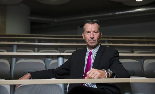 Социальные сети разрушают психику детей: глава Национального института психического здоровья поддержал их запрет