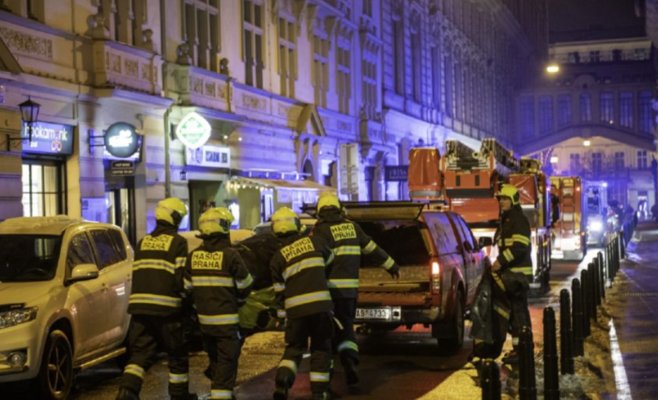 Полиция и пожарные в Праге выехали на сообщение о радиоактивном предмете — и действительно его обнаружили