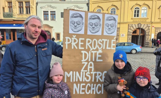 Заполненные площади по всей республике. Люди снова вышли на улицы, чтобы поддержать президента