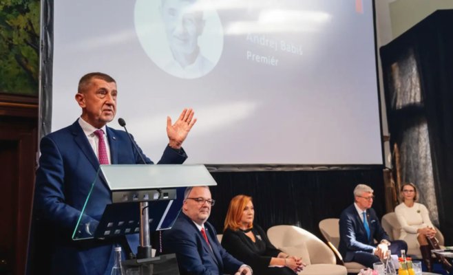 Больше мигрантов и изменение эмиссионных квот: Бабиш представил экономическую стратегию