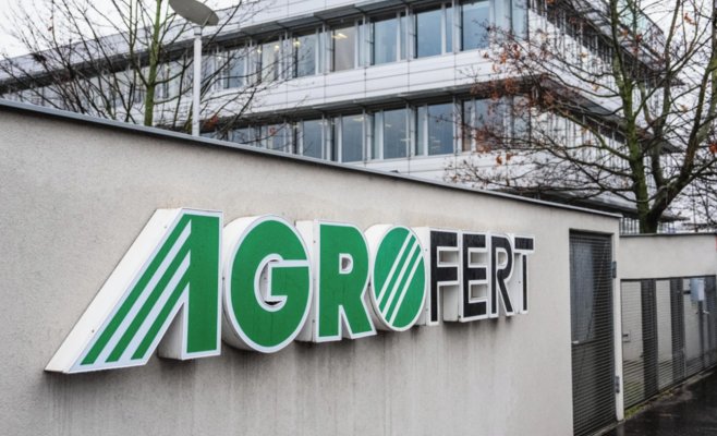 Бабиш объявил, что передал все акции Agrofert в частный трастовый фонд