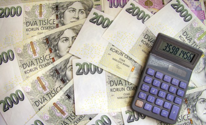 Зарабатываем больше, чем когда-либо. Но имущественный разрыв между чехами растёт