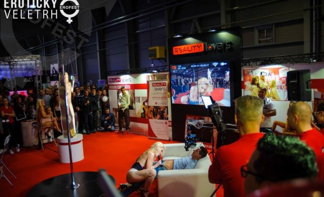 Эротическая ярмарка EROFEST