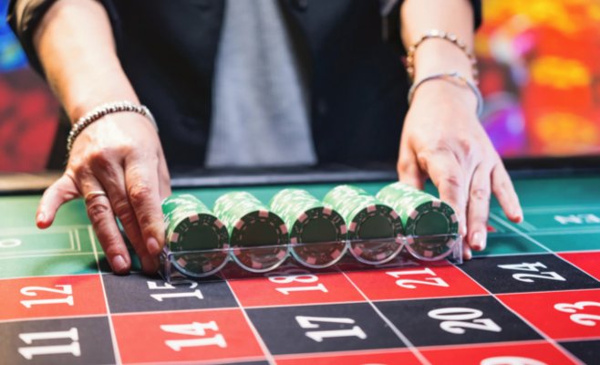 Жители Чехии за год поставили на азартные игры более одного триллиона крон