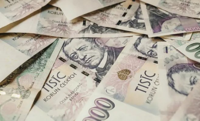 Долги жителей Чехии выросли на 12% и превысили 4 триллиона крон