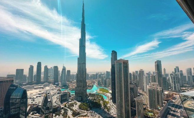 Чешские туроператоры массово отменяют путевки в Объединенные Арабские Эмираты