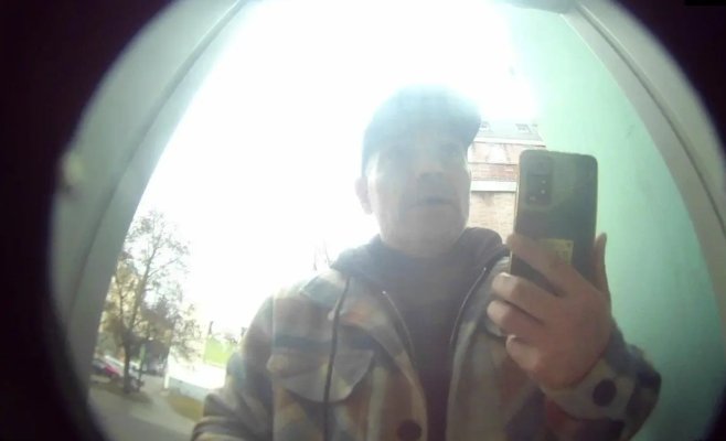 Мошенники опустошили счет пенсионерки. Одного из них зафиксировала камера