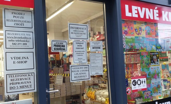 Популярная чешская сеть Levné knihy объявила о банкротстве: долги достигли 133 миллионов крон