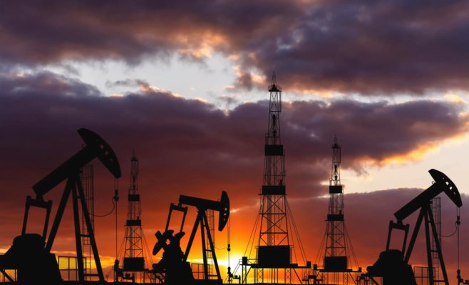 Впервые с 2022 года: цены на нефть превысили 100 долларов за баррель