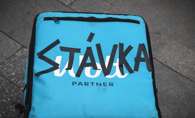 Курьеры доставки еды выходят на забастовку: свой обед придется подождать