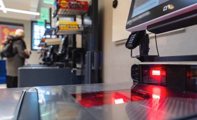 Кассы самообслуживания манят воров: супермаркеты наносят ответный удар с помощью ИИ