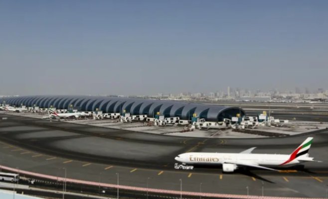 Аэропорт Дубая приостановил работу из-за атаки беспилотника