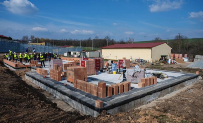 Под Прагой строят открытую тюрьму для женщин. Первую в Чехии