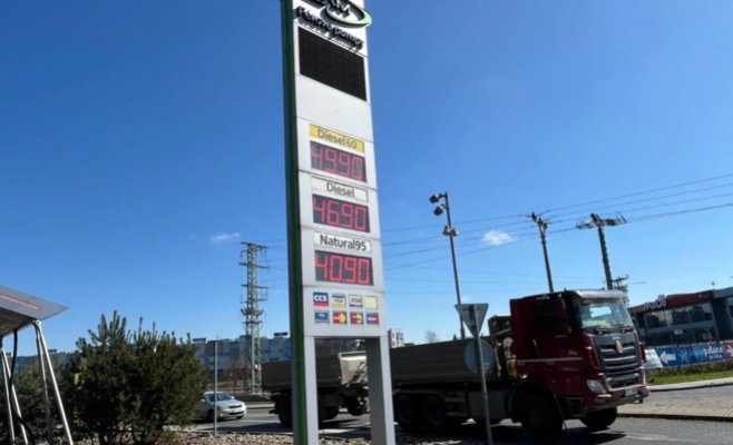 Дорогое топливо приносит государству десятки миллионов дополнительных доходов ежедневно