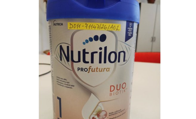 Токсины в детском питании: санитарные врачи призывают родителей срочно проверить запасы смесей