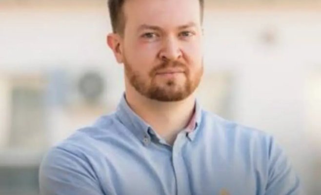 Раскрыл тайные операции против оппозиции Орбана: как неизвестный следователь стал национальным героем