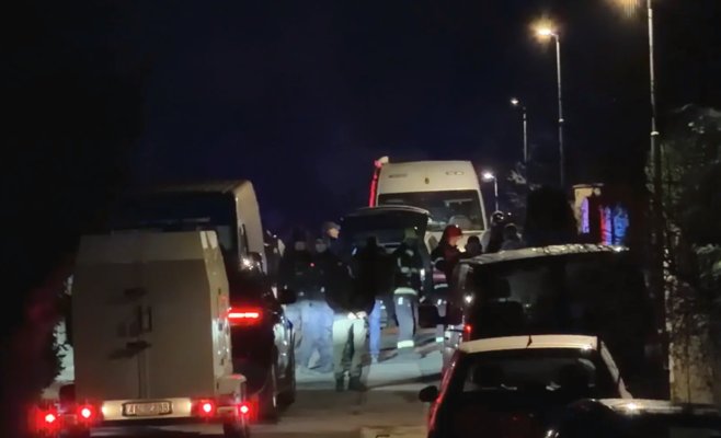 Антинаркотический рейд в Праге: подозрительная канистра подняла по тревоге экстренные службы