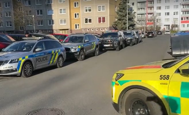 Стрельба в Пльзени: в запертой квартире нашли тела двух человек