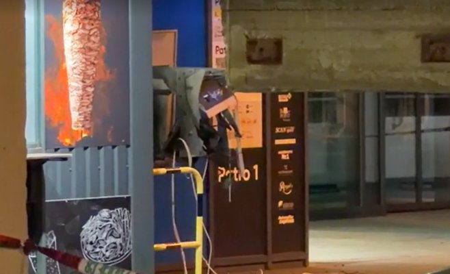 Взорвали банкоматы и скрылись с миллионами на электросамокатах: дерзкое ограбление в Праге