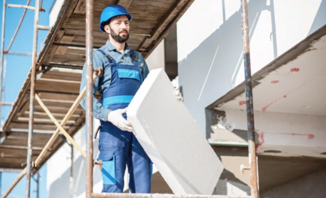 Чехия слишком медленно реконструирует дома: теперь процесс рискует затормозиться еще сильнее