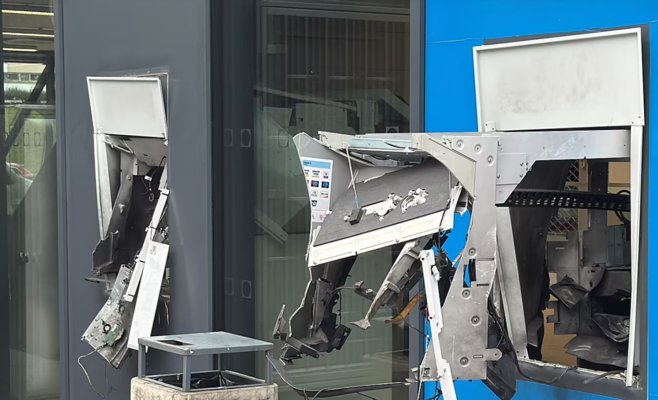 Спецназ задержал четверых подозреваемых в дерзком подрыве банкоматов в Праге