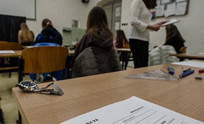 На средние школы поступили 93 процента девятиклассников. Сайт с результатами работал с перебоями
