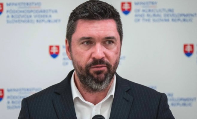 «Зеленский любит наркотики и платит министрам в черную»: скандальное заявление словацкого министра