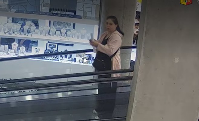 Нашла кошелек, но не вернула: полиция разыскивает нечистую на руку женщину