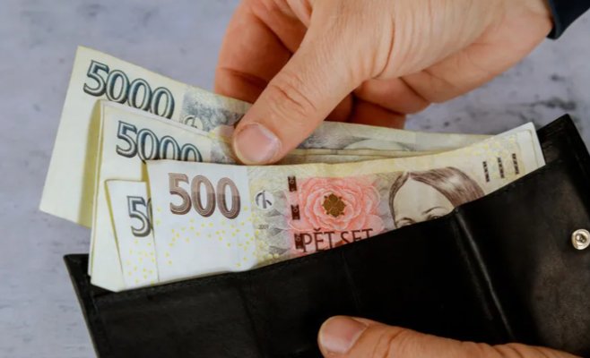 Июль заглянет в кошельки чехов: кого коснутся новые финансовые изменения