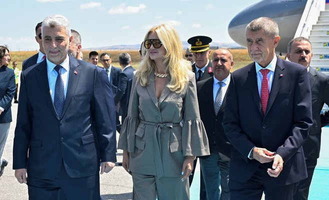 Саммит НАТО в Анкаре: Бабиш и Павел летят раздельно, эксперт надеется на разнос от Трампа