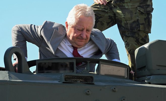 Чешская армия получила последние танки Leopard 2A4 в дар от Германии