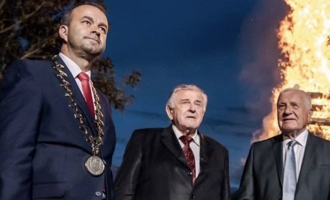 Клаус на юбилее распада Чехословакии раскритиковал президента Павла, торжество в словацком селе оплатило министерство