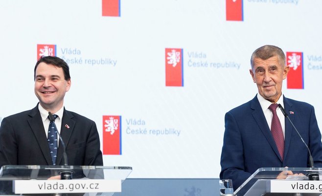 Разбор лжи: как правительство Бабиша искажает факты о помощи Украине и расходах на оборону